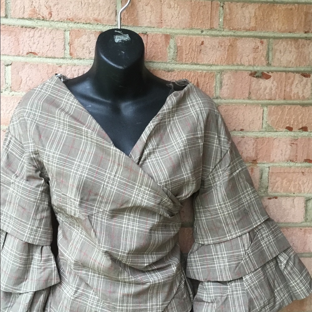 Plaid wrap shirt with flare sleeve